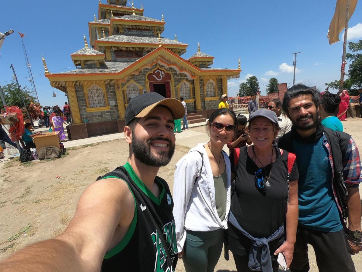 Namastay Himalayas, Канатал Екстериор снимка