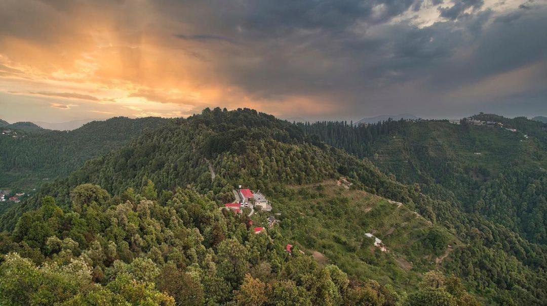 Namastay Himalayas, Канатал Екстериор снимка